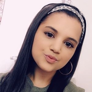 Meet your Posher, Marissa